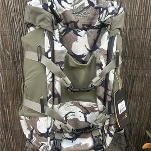 New Mystery Ranch Treehouse 38 Backpack DPM Canopy Military Camouflage Size L/XL